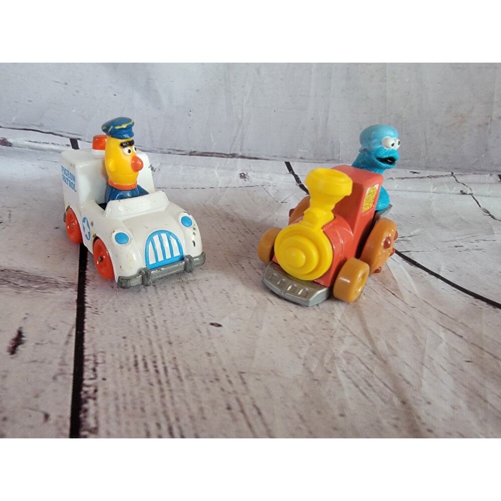 Playskool Sesame Street Cookie Monster Train Bert Pigeon Patrol Cars 80s Vintage